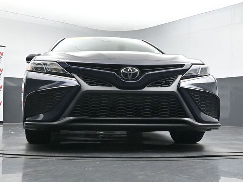 Used 2022 Toyota Camry SE FWD image 30