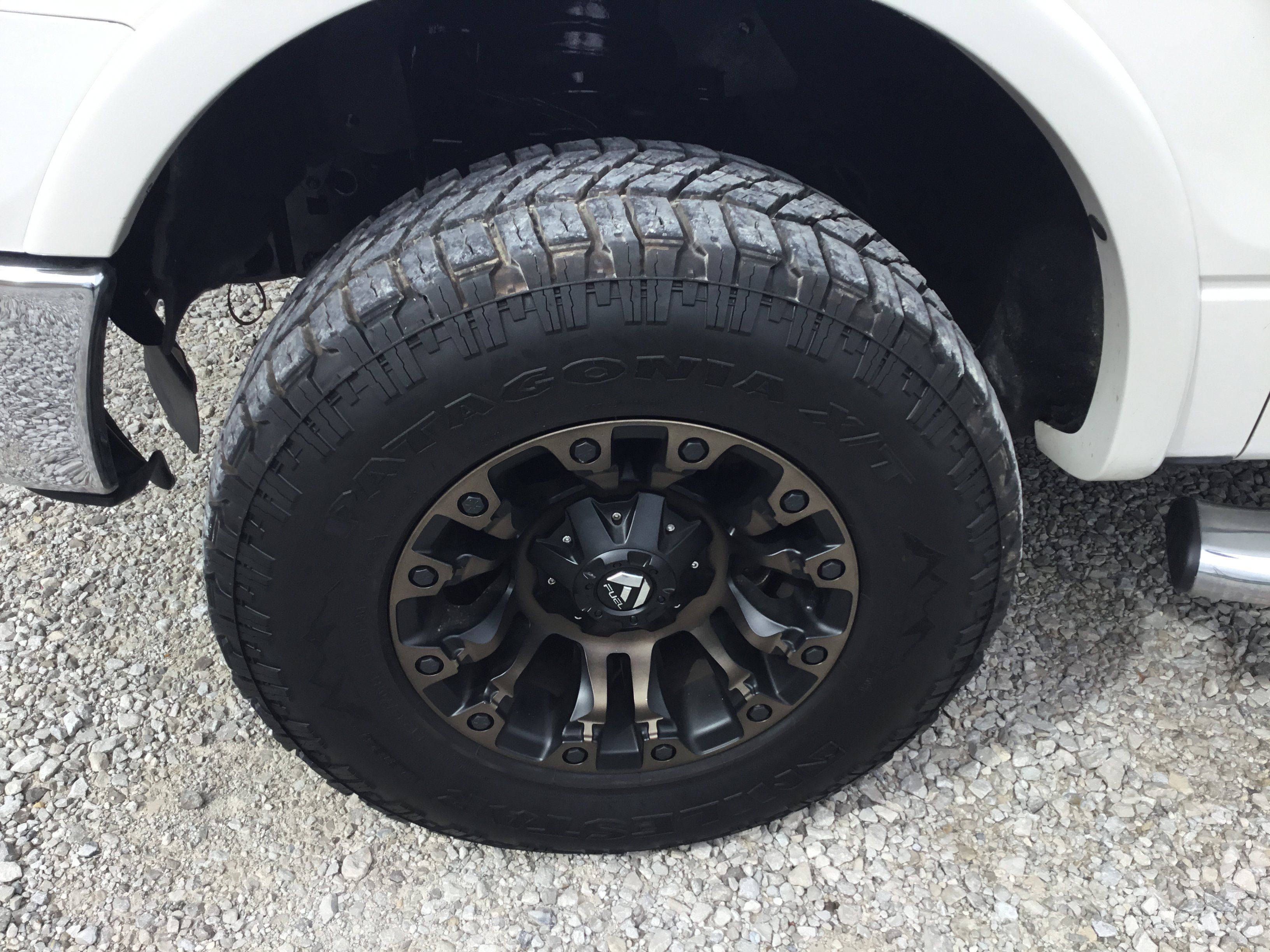 Used 2013 Ford F150 Lariat w/ Mid Equipment Group AWD/4WD image 9