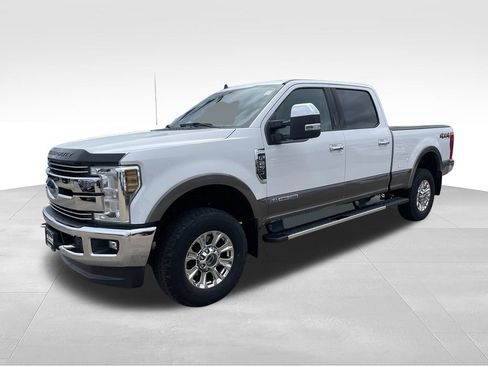 Used 2019 Ford F250 Lariat w/ Lariat Ultimate Package AWD/4WD image 4