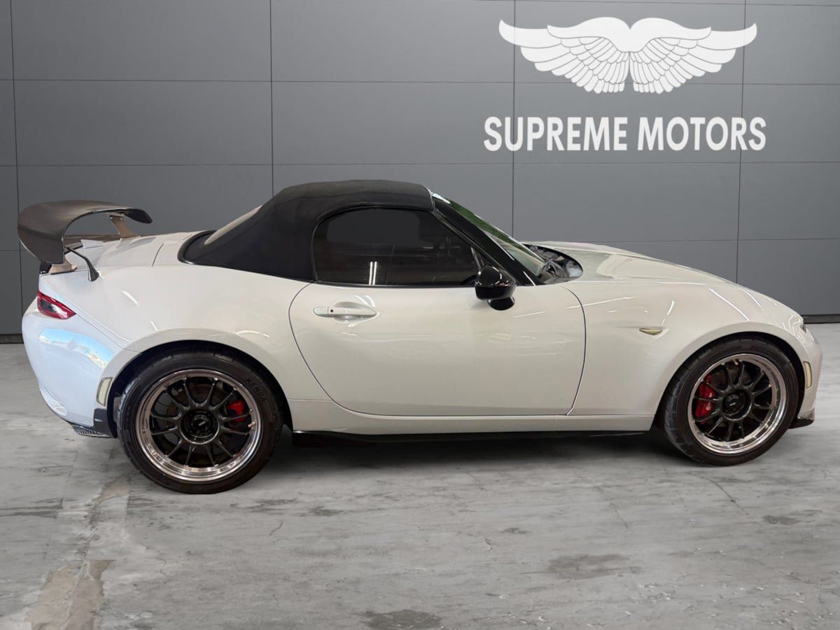 Used 2017 MAZDA MX-5 Miata Club w/ Brembo/BBS Package RWD image 6