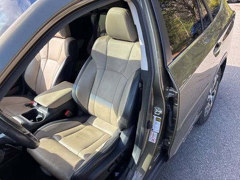 Used 2020 Subaru Outback Limited image 3