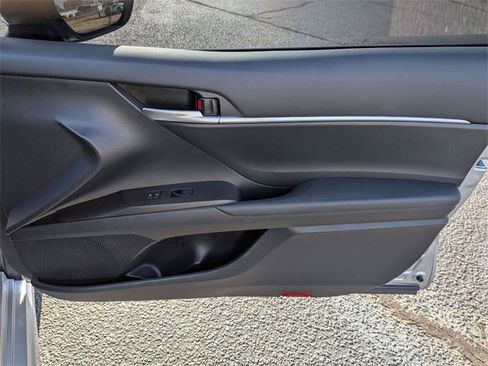 Used 2024 Toyota Camry SE w/ Convenience Package image 33