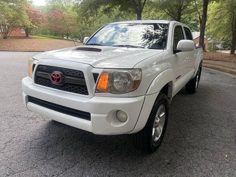 Used 2011 Toyota Tacoma PreRunner w/ TRD Sport Pkg RWD image 10