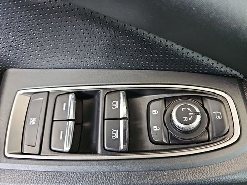 Certified 2023 Subaru Ascent Limited w/ Technology Package image 35