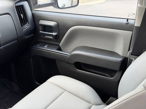 Used 2018 Chevrolet Silverado 2500 W/T RWD image 27