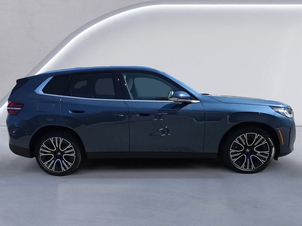 New 2026 BMW X3 xDrive30i w/ Premium Package AWD/4WD image 3