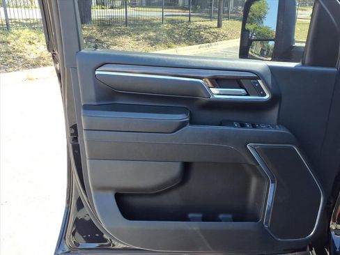 Used 2024 Chevrolet Silverado 2500 LT image 12