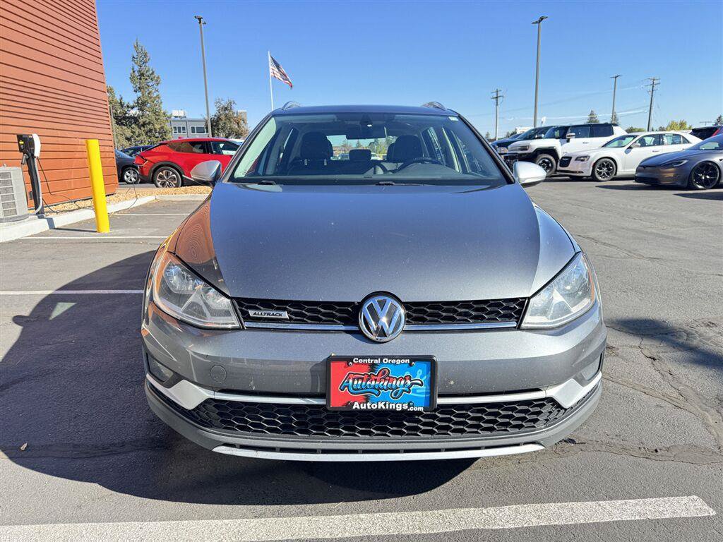 Used 2017 Volkswagen Golf Alltrack AWD/4WD image 8