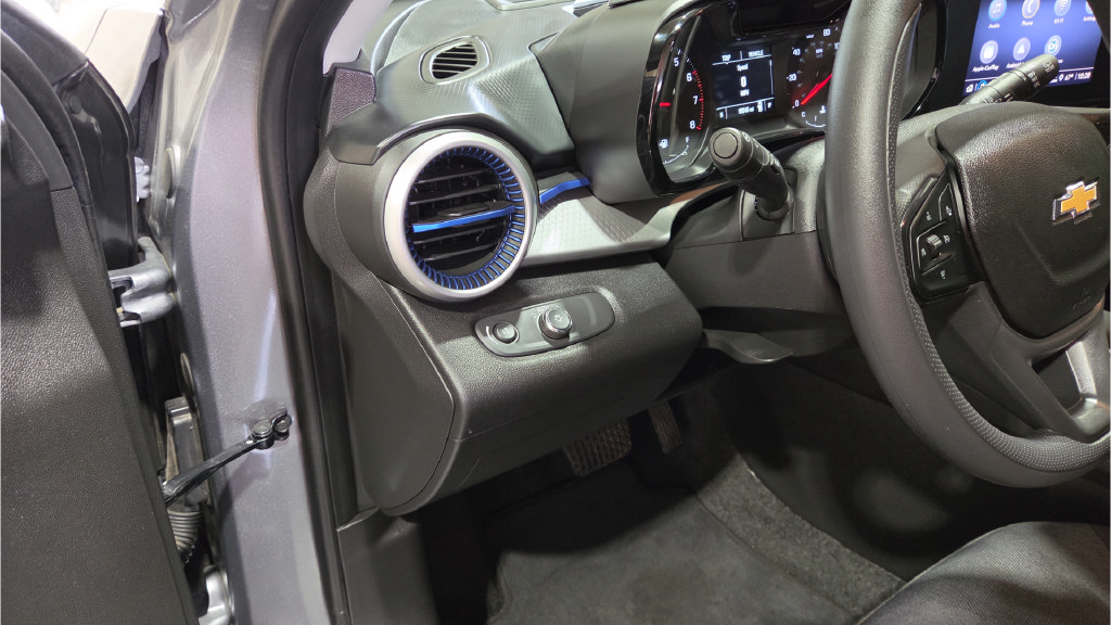 Used 2024 Chevrolet Trax LS FWD image 28