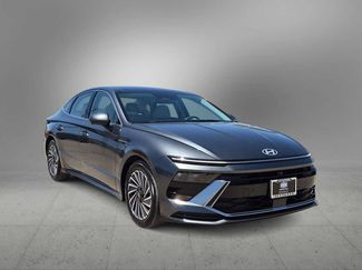 Certified 2025 Hyundai Sonata Limited FWD video 2