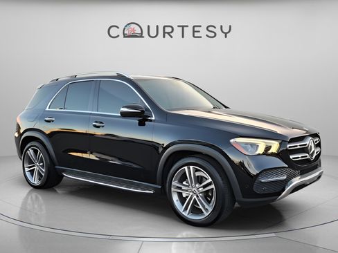 Used 2022 Mercedes-Benz GLE 350 w/ Premium Package image 7