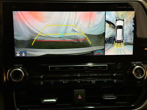 Used 2022 Toyota Highlander Limited image 23