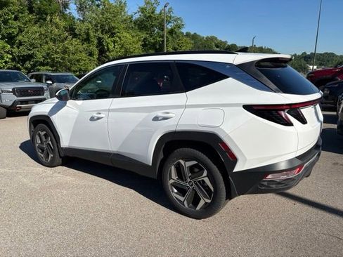 Used 2023 Hyundai Tucson SEL w/ Convenience Package AWD/4WD image 3