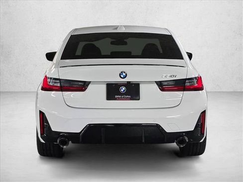 Used 2026 BMW 330i Sedan w/ M Sport Package RWD image 6