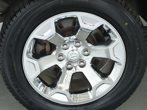 Used 2022 RAM 1500 Big Horn AWD/4WD image 12
