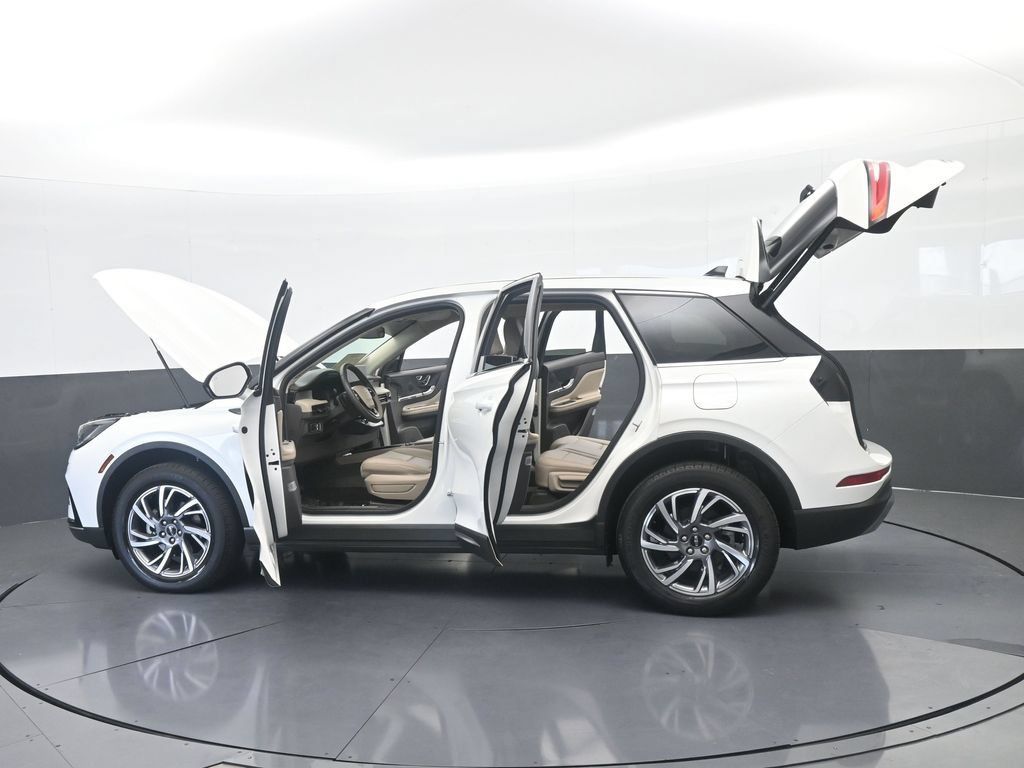 Used 2023 Lincoln Corsair FWD image 75
