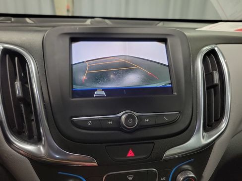 Used 2020 Chevrolet Equinox LT w/ LPO, Floor Liner Package AWD/4WD image 18