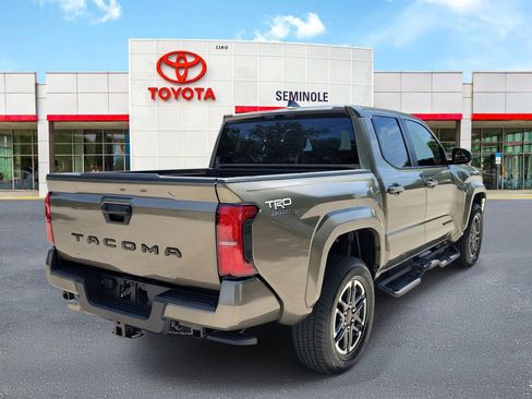 Used 2025 Toyota Tacoma TRD Sport RWD image 3