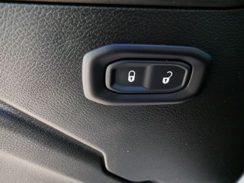 Used 2022 Jeep Wrangler Willys image 19