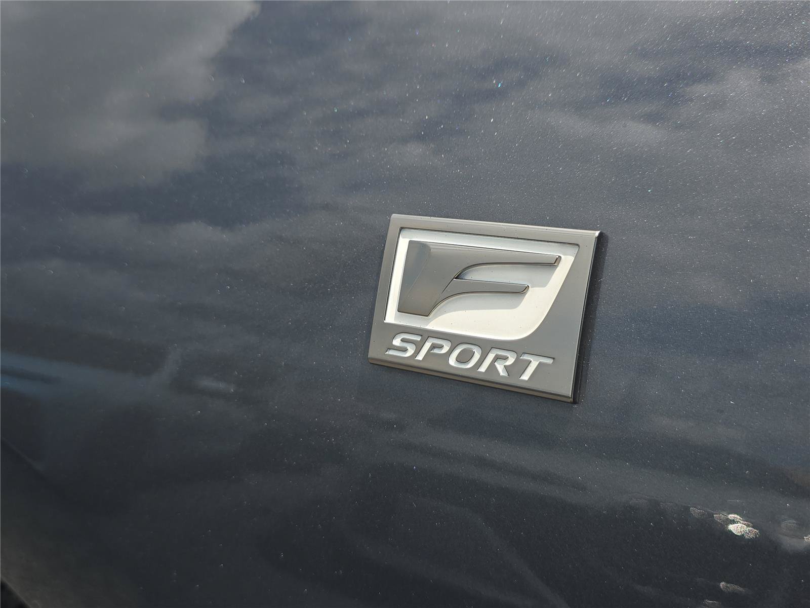 Used 2023 Lexus ES 350 F Sport w/ Accessory Package (Z1) FWD image 8