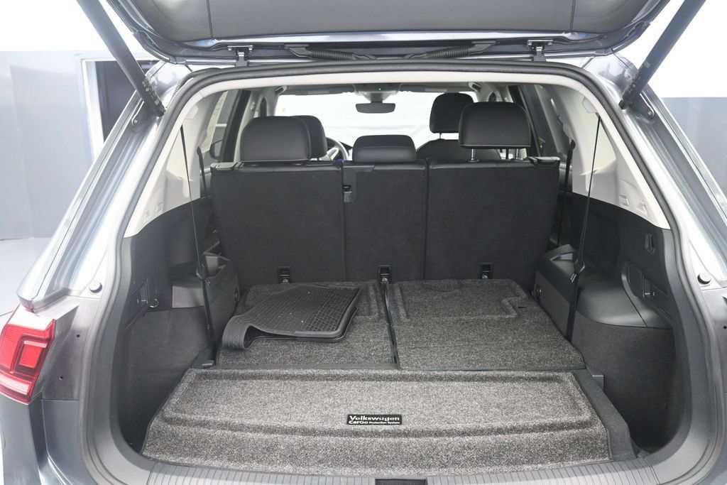 Used 2022 Volkswagen Tiguan SE FWD image 15
