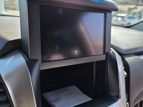 Used 2020 Chevrolet Tahoe LT image 12