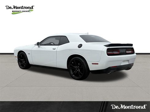 Used 2016 Dodge Challenger R/T Plus image 7