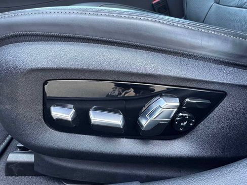 Used 2023 BMW M550i xDrive w/ Executive Package AWD/4WD image 21