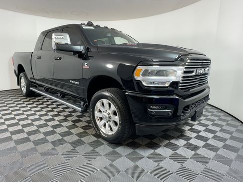 Used 2024 RAM 2500 Laramie w/ Sport Appearance Package image 6