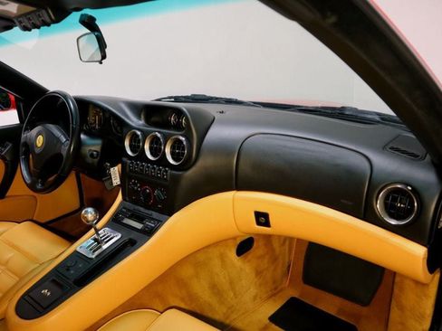 Used 1999 Ferrari 550 Maranello Coupe RWD image 29