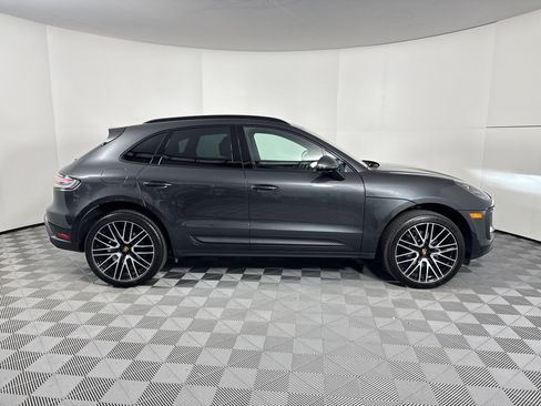 Certified 2026 Porsche Macan AWD/4WD image 31