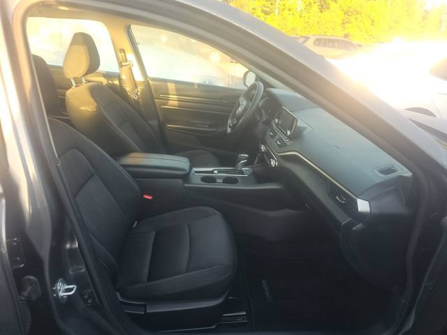 Used 2024 Nissan Altima 2.5 S FWD image 5