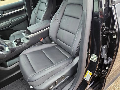 New 2026 GMC Terrain Elevation w/ Elevation Premium Package AWD/4WD image 22