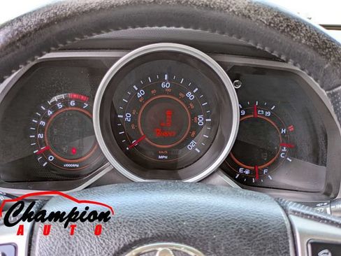 Used 2013 Toyota 4Runner Limited RWD image 31