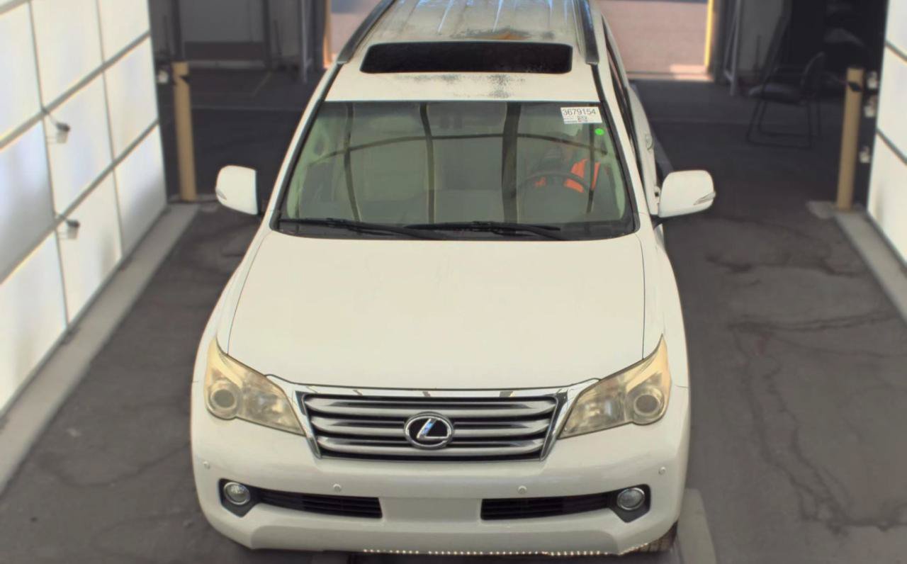 Used 2013 Lexus GX 460 w/ Comfort Plus Pkg AWD/4WD image 2