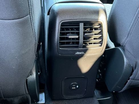 Used 2022 Ford Escape SE w/ Convenience Package image 32