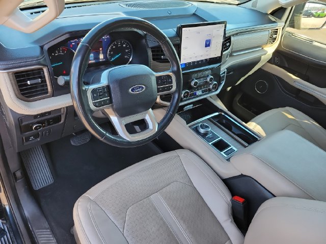 Used 2024 Ford Expedition Limited RWD image 11