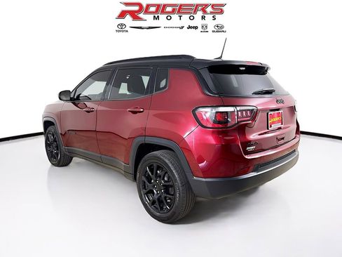 Used 2022 Jeep Compass Altitude w/ Convenience Group image 5