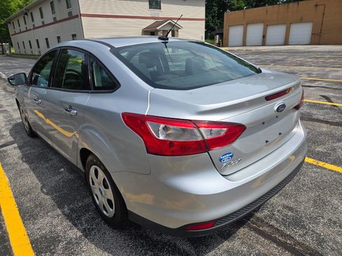 Used 2012 Ford Focus S FWD image 6