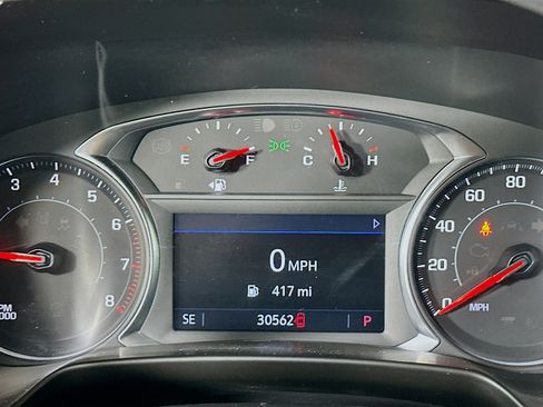Used 2025 Chevrolet Blazer LT FWD image 18