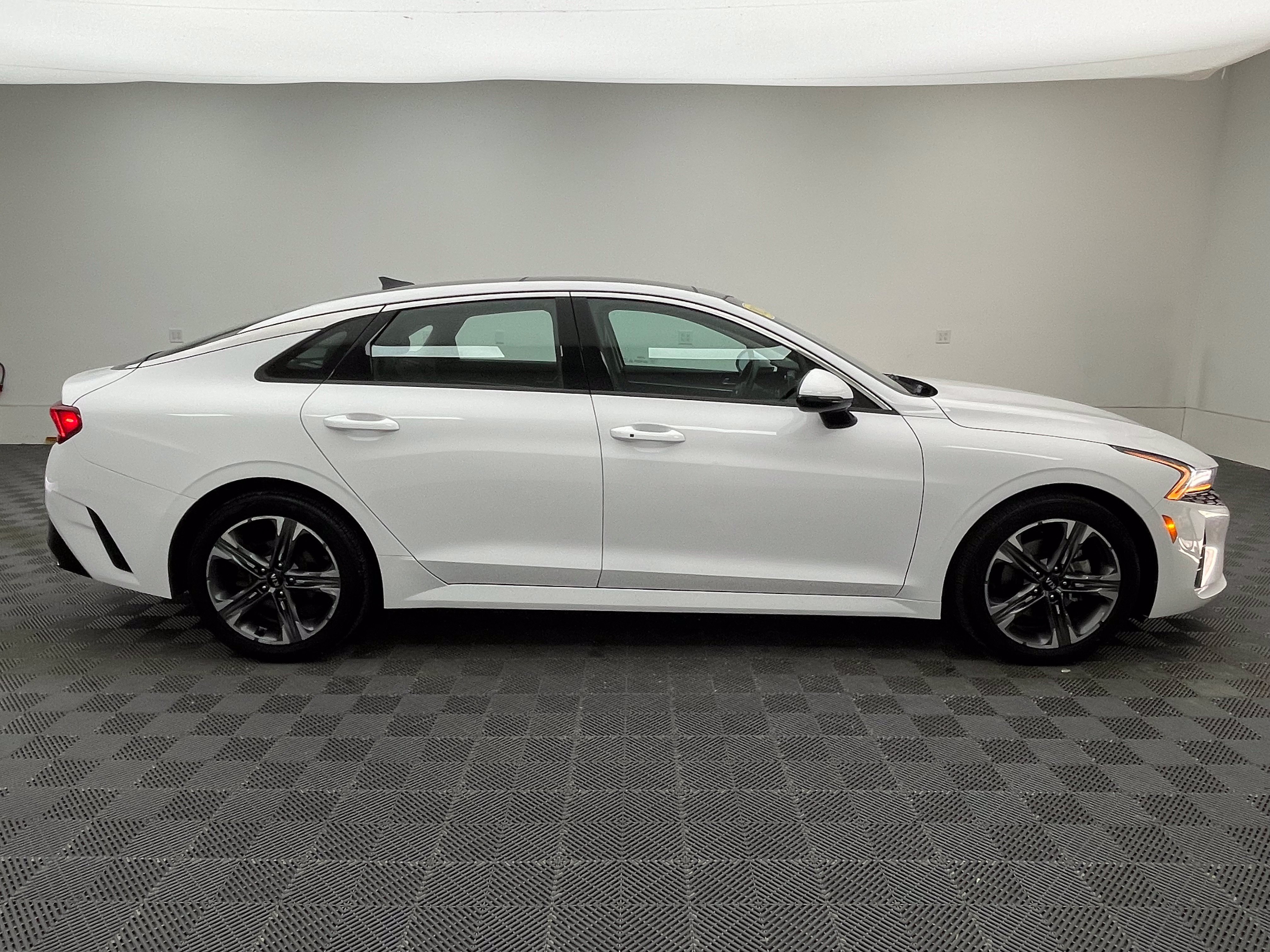 Used 2021 Kia K5 EX w/ EX Premium Package FWD image 7