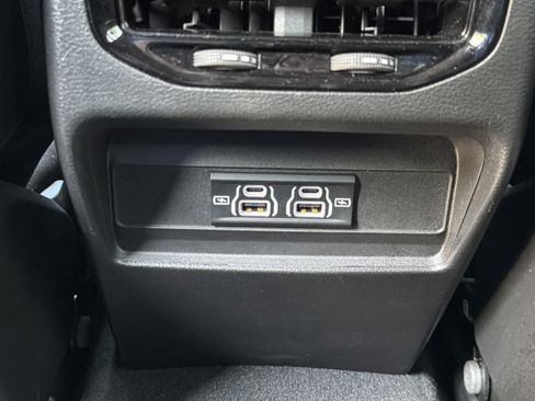 Used 2025 Jeep Grand Cherokee Laredo X RWD image 23