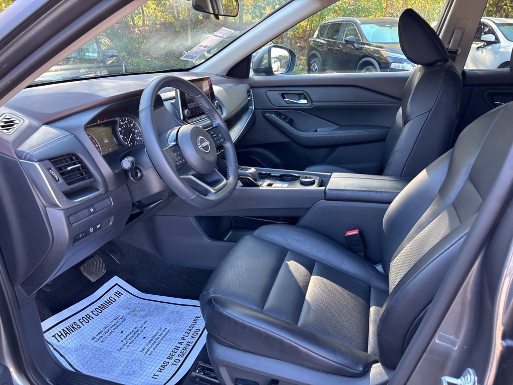 Certified 2023 Nissan Rogue SV w/ SV Premium B Package AWD/4WD image 9