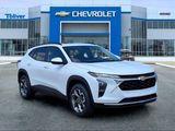 New 2025 Chevrolet Trax LT w/ Sunroof Package image 2