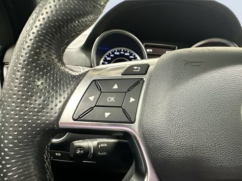 Used 2015 Mercedes-Benz GL 63 AMG 4MATIC image 17
