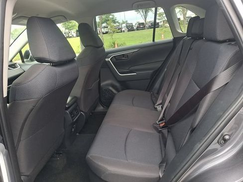 Used 2025 Toyota RAV4 LE AWD/4WD image 10