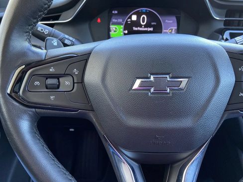 Used 2023 Chevrolet Bolt EUV Premier w/ Sun & Sound Package FWD image 17