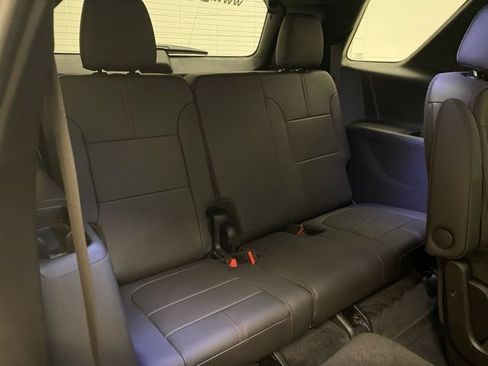 Used 2023 Chevrolet Traverse RS w/ LPO, Floor Liner Package AWD/4WD image 25