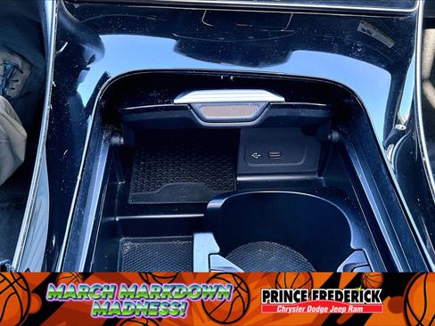 Used 2022 Mercedes-Benz C 300 C 300 image 27