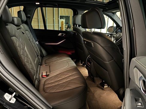 Used 2025 BMW X5 xDrive40i image 21